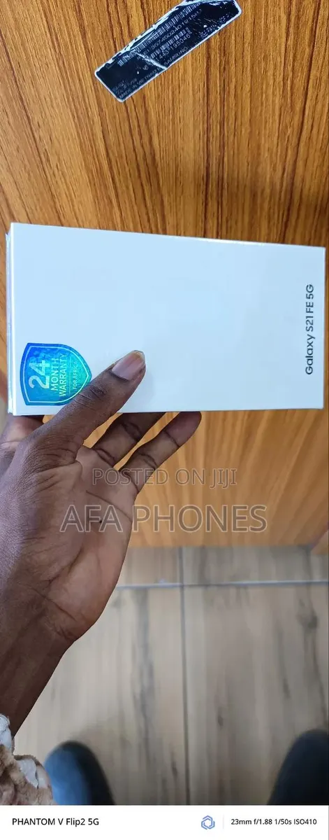 New Samsung Galaxy S21 FE 5G 128 GB Black · Photo 1