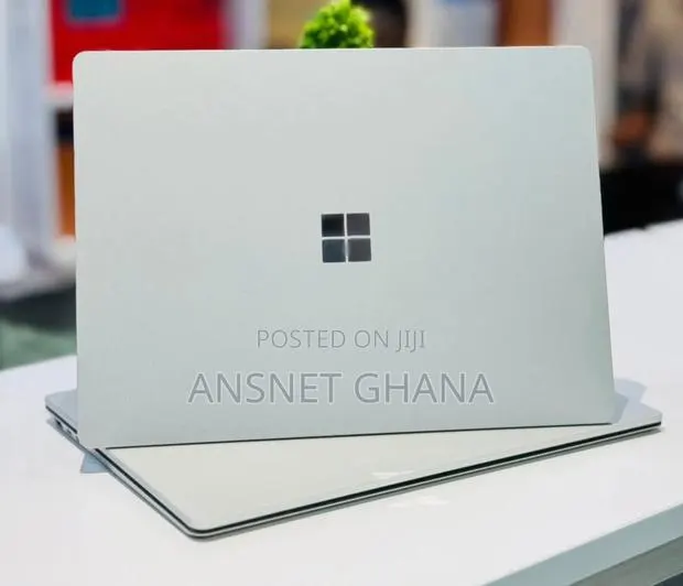 New Laptop Microsoft Surface Laptop 2 16GB Intel Core i7 SSD 512GB · Photo 1