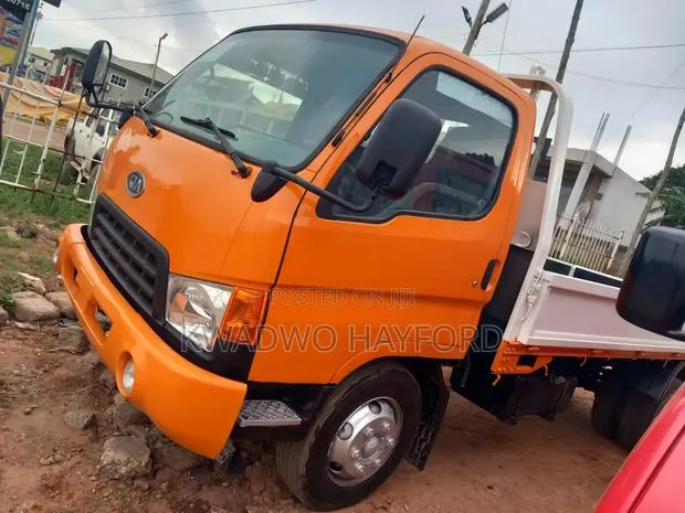 Super Clean Truck · Photo 1