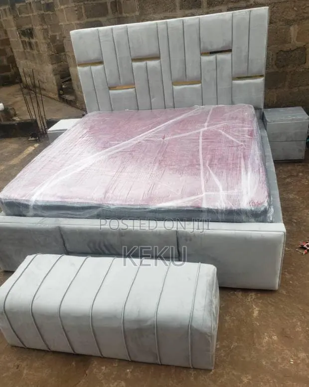 Complete Bed Frame With Mattress · Photo 1