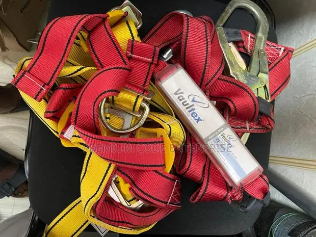 Full Body Safety Harness- Vaultex, for Rent · Photo 1