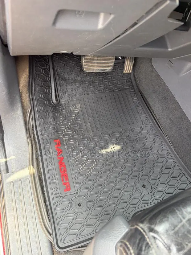Ford Ranger Floor Mat · Photo 1