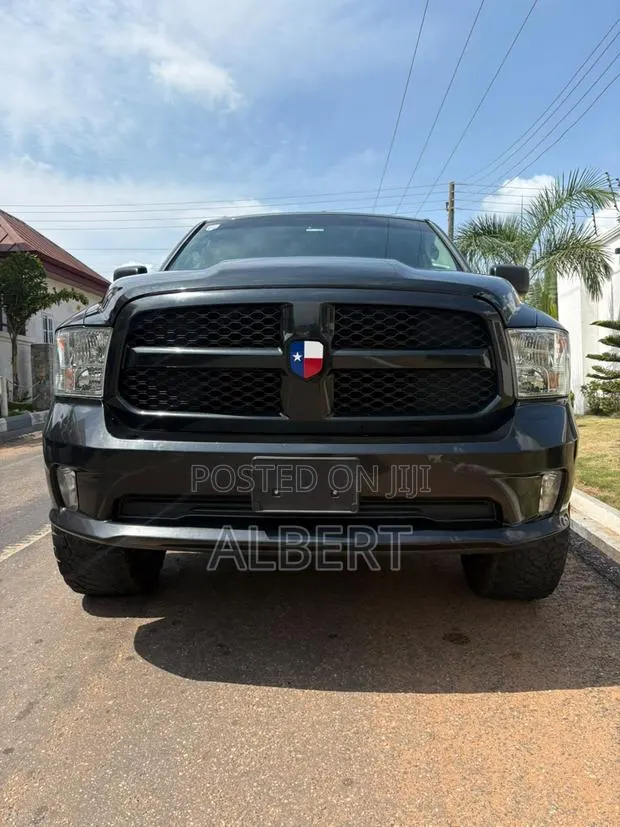 RAM 1500 2017 Black · Photo 1