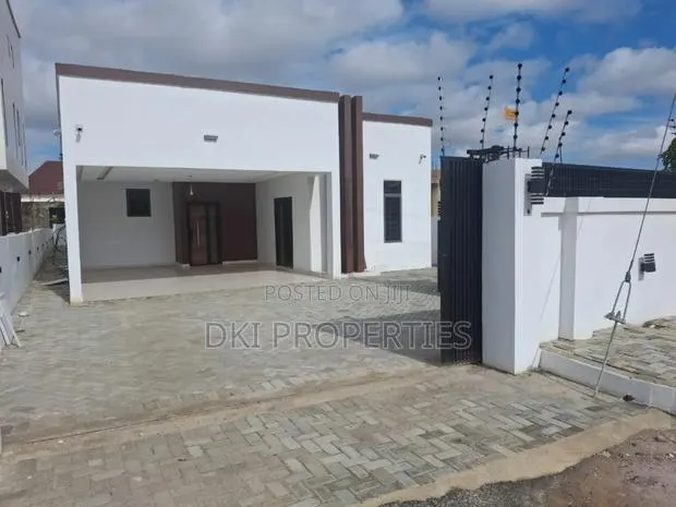 3bdrm House in Dki Properties, East Legon for sale · Photo 1
