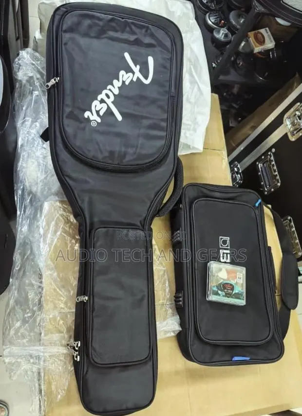 Fender Guitar Bag · Photo 1