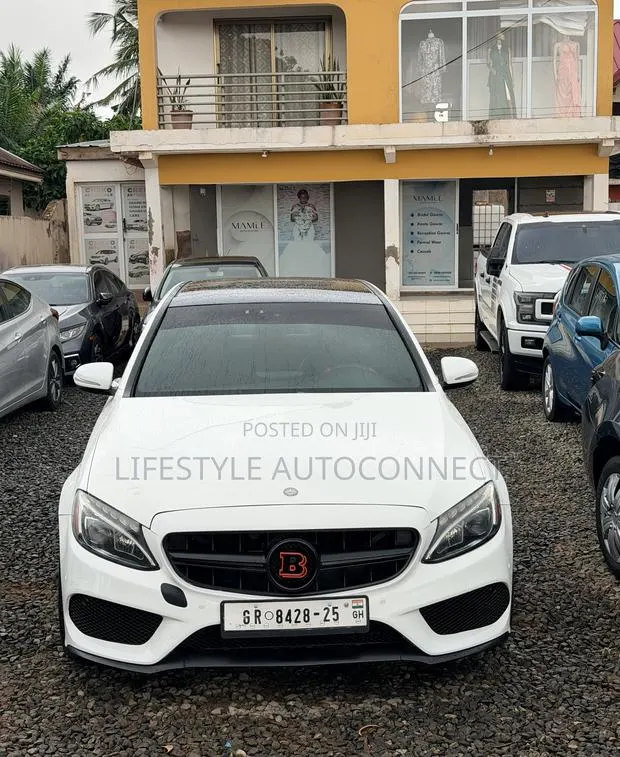 Mercedes-Benz C300 Luxury 4Matic Sedan AWD (2.0L 4cyl 7A) 2016 Blue · Photo 1