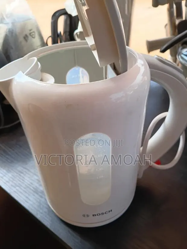 White Electric Cordless Kettle. · Photo 1