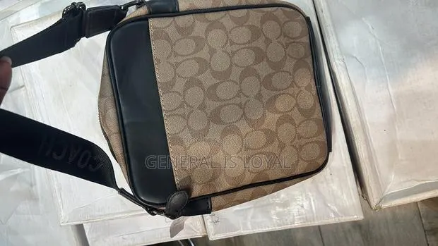 Coach Side Bag / Brown Coffee Brown · Photo 1