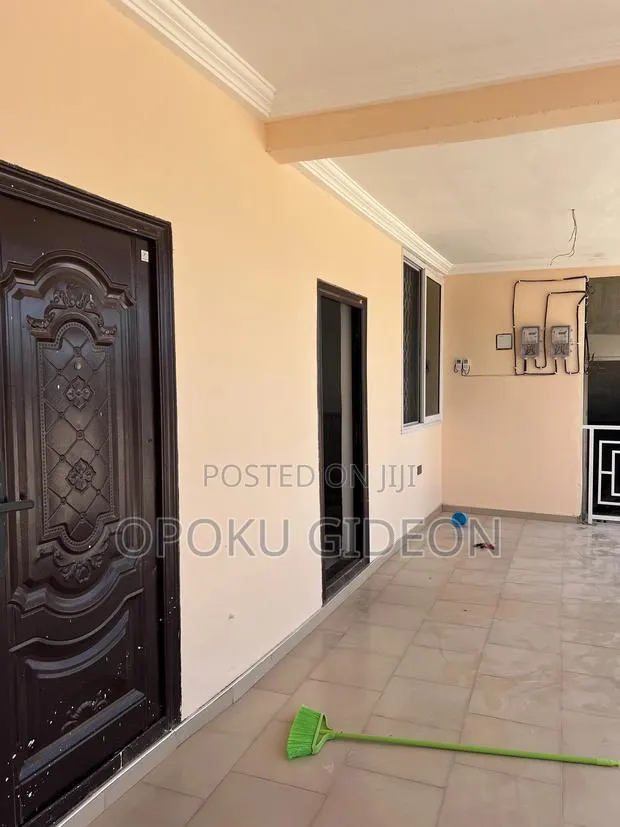 1bdrm Room & Parlour in Joma, Ablekuma for rent · Photo 1