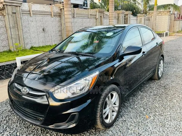 Hyundai Accent SE Sedan 2016 Black · Photo 1
