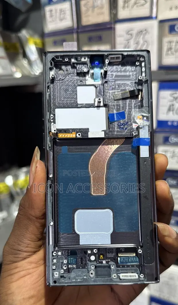 Samsung S22 Ultra Oled Screen at Affordable Price With Free Repair · Photo 1
