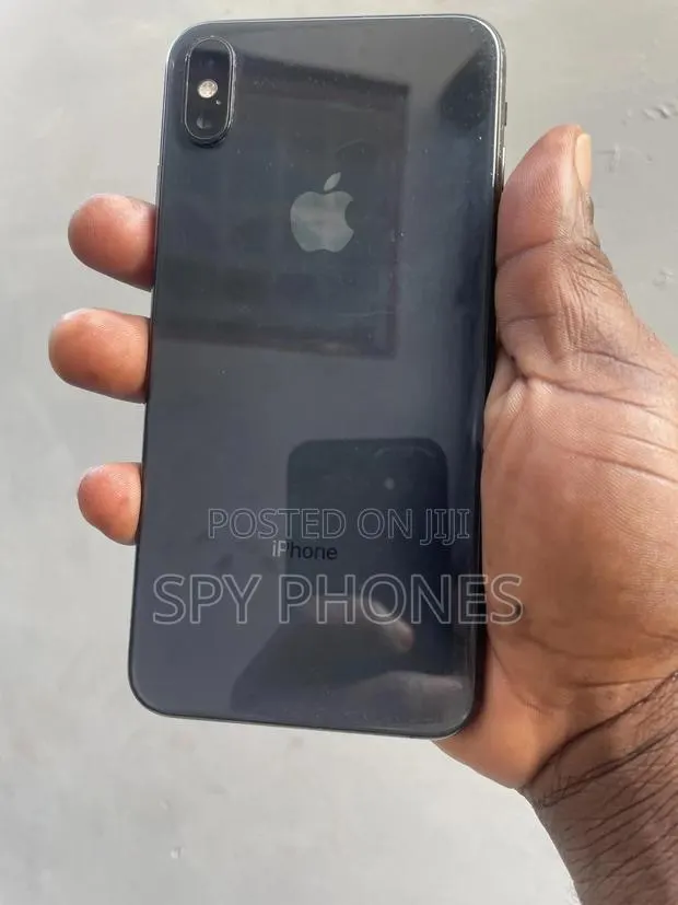 Apple iPhone XS Max 64 GB Black · Photo 1