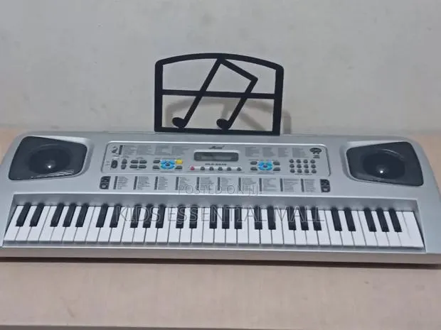61 Keys Electronic Keyboard or Piano · Photo 1