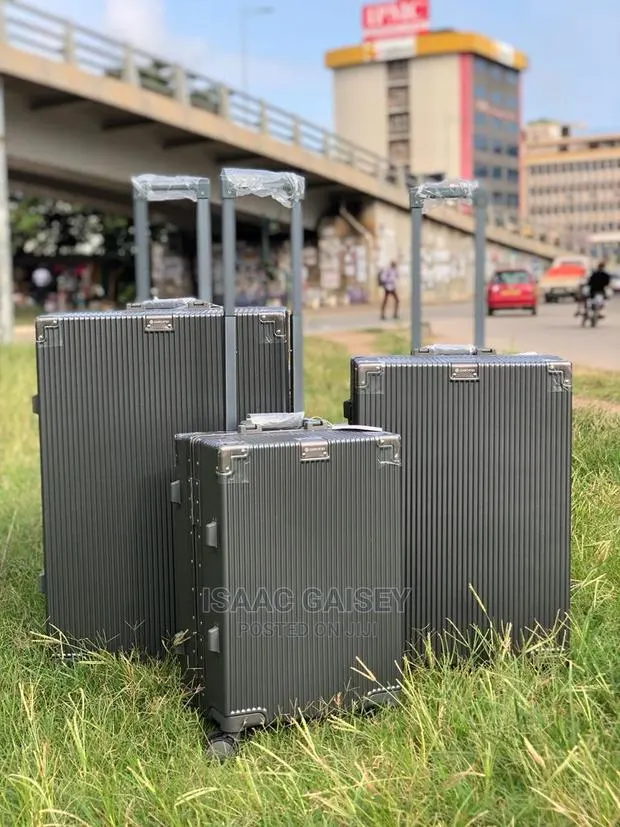 3set Zipless Anticrake Luggages · Photo 1