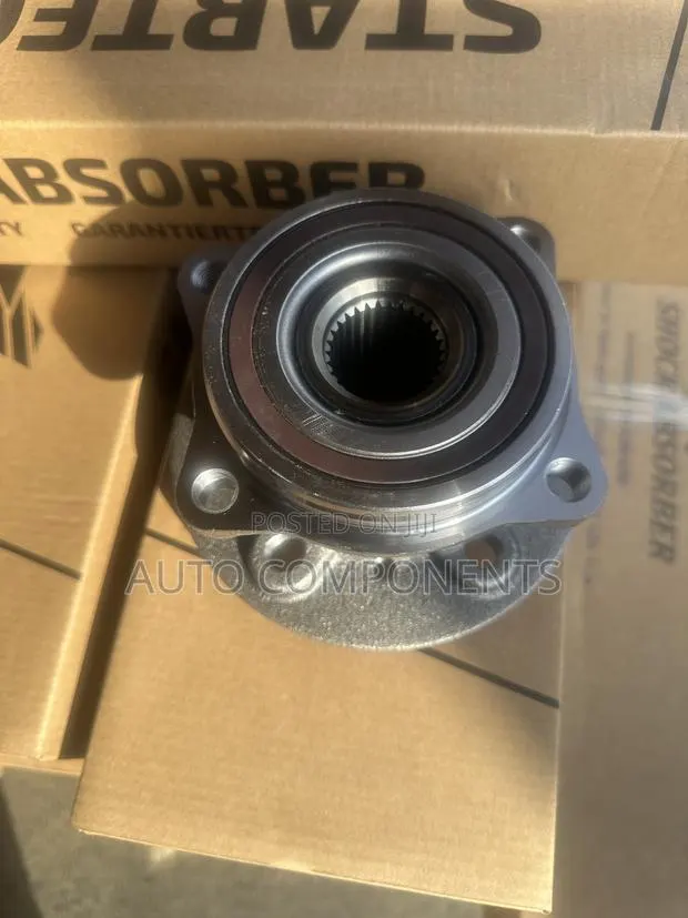 Mercedes Benz W166 Front Free Wheel Hub · Photo 1