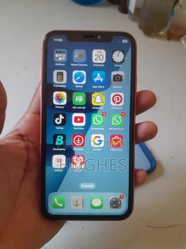 Apple iPhone XR 64 GB Yellow · Photo 1
