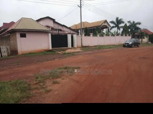 6bdrm House in Brother K Estate, Kumasi Metropolitan for sale · Photo 1