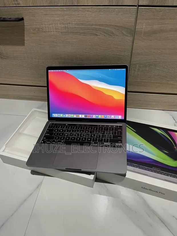 Laptop Apple MacBook Pro 2020 M1 8GB Apple M1 SSD 256GB · Photo 1