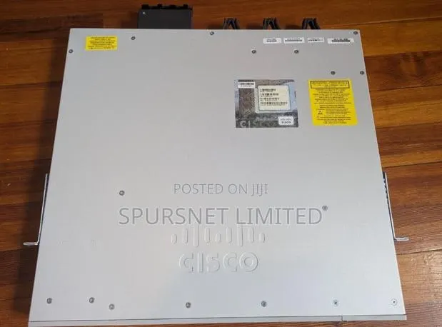 Cisco Catalyst C9300-24p-E · Photo 1