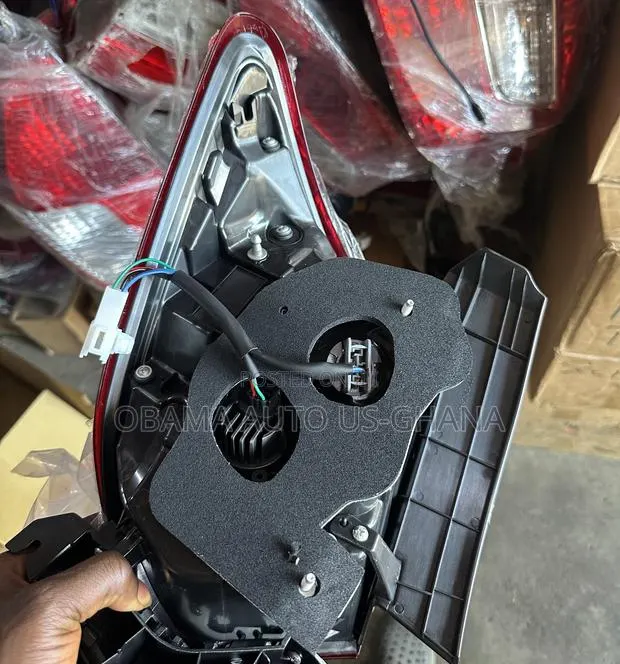 Toyota Vitz Taillight 2017 2018 2019 2020 2021 2022 Tail Light · Photo 1