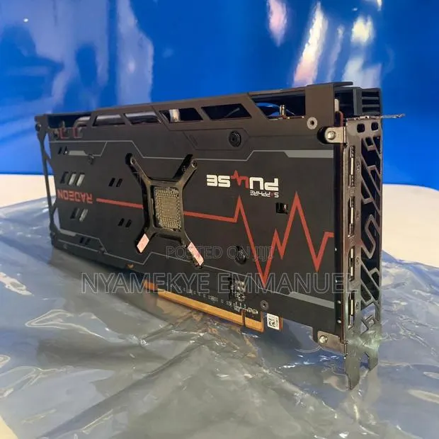 Sapphire Pulse AMD RX 6700xt 12gb · Photo 1