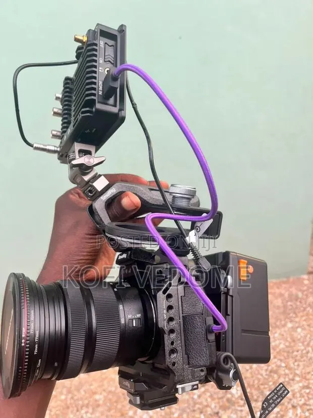 Lumix S5IIX Cinema Rig With Monitor for Rental · Photo 1