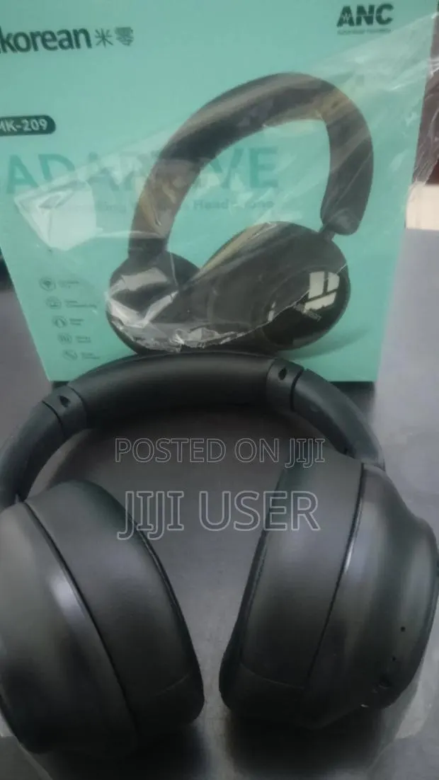 Wireless Bluetooth Head Set · Photo 1