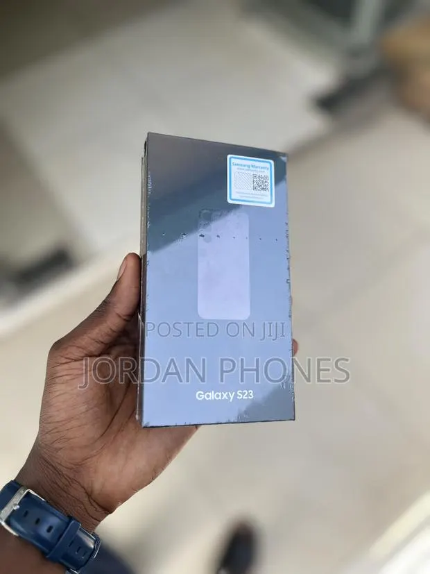 New Samsung Galaxy S23 256 GB Black · Photo 1