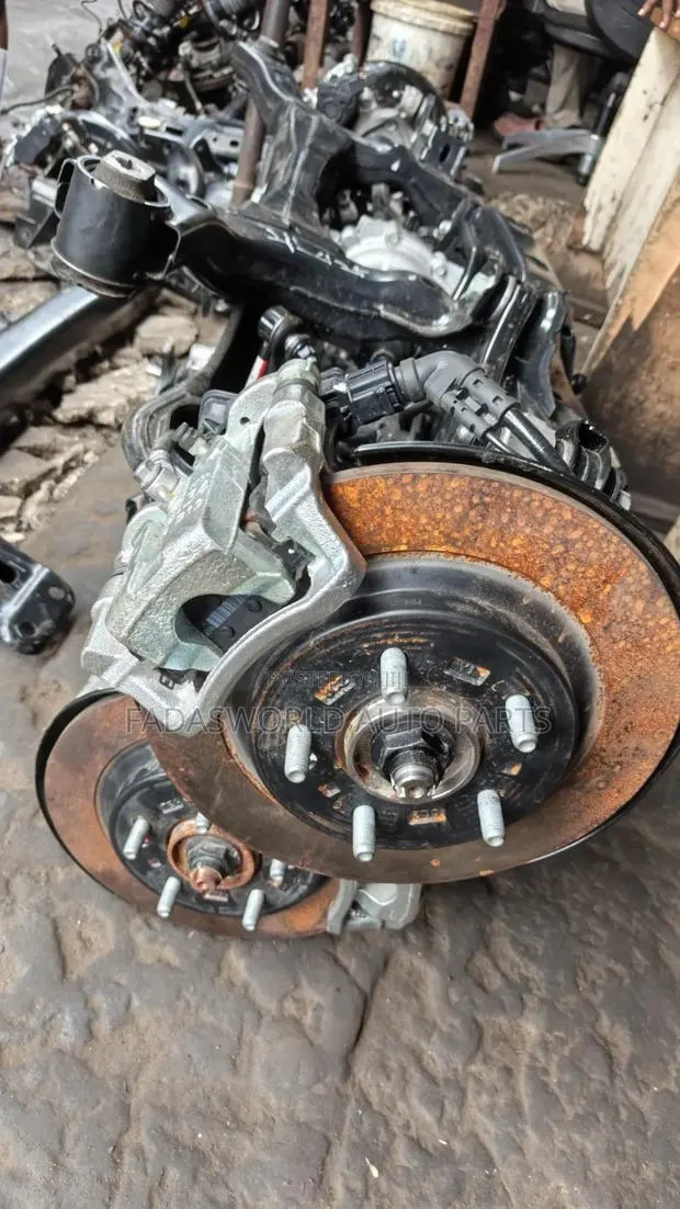 Hyundai Kona Back Axle Complete 2024 · Photo 1
