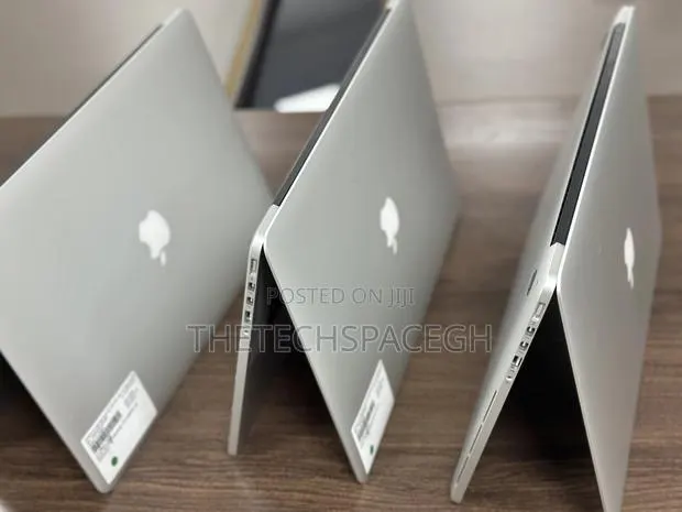 Laptop Apple MacBook Pro 2015 16GB Intel Core I7 SSD 256GB · Photo 1