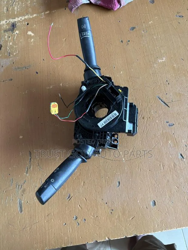 Honda Civic 2016 -2021Trafficator Switch. · Photo 1