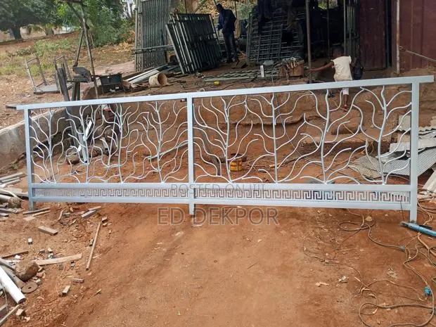 Tree Metal Barristers · Photo 1
