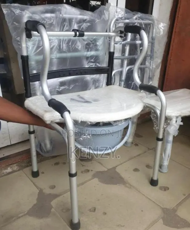 5 in 1 Commode · Photo 1