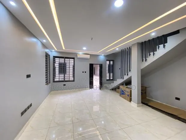 3bdrm House in Lakeside Estate for rent · Photo 1