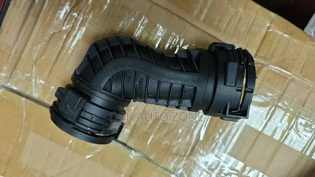 Nissan Note/ Micra 2014-2017 Air Intake Hose/ Turbo Inlet Pipe · Photo 1