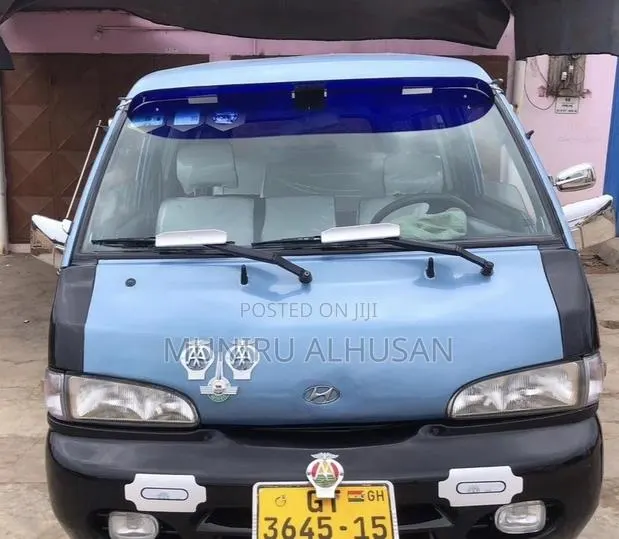 Hyundai H-100 2004 Blue · Photo 1