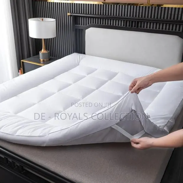 Cooling Mattress Topper · Photo 1
