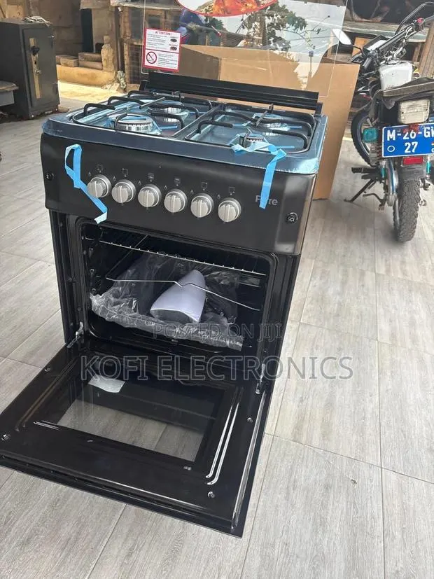 Family-Size 60x60 Gas Cooker With Reliable Heat Control · Photo 1