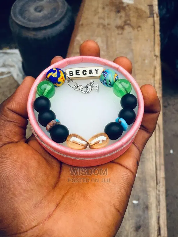 Customized Beads Bracelets · Photo 1