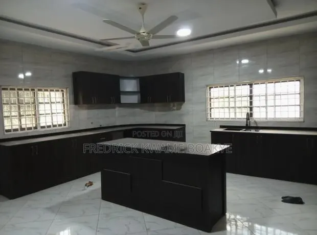 3bdrm House in Brother K Estate, Kumasi Metropolitan for rent · Photo 1