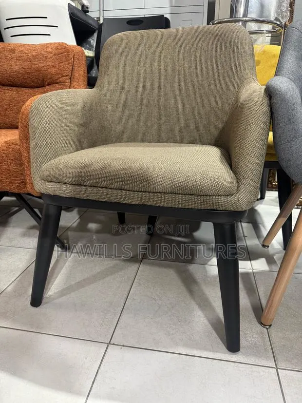 Lounge Chair · Photo 1