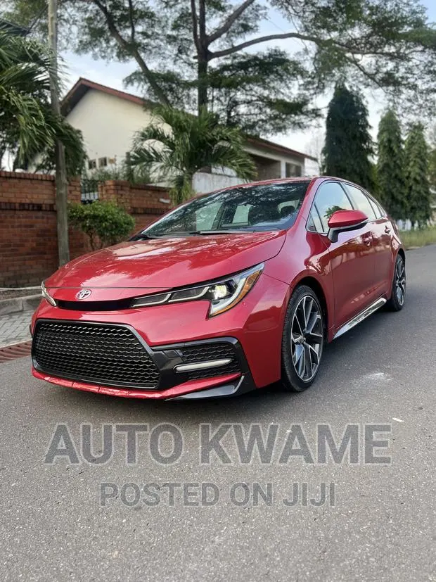 Toyota Corolla SE 2021 Red · Photo 1