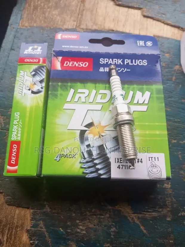 Original Denso TT Spark Plugs 14 Long · Photo 1