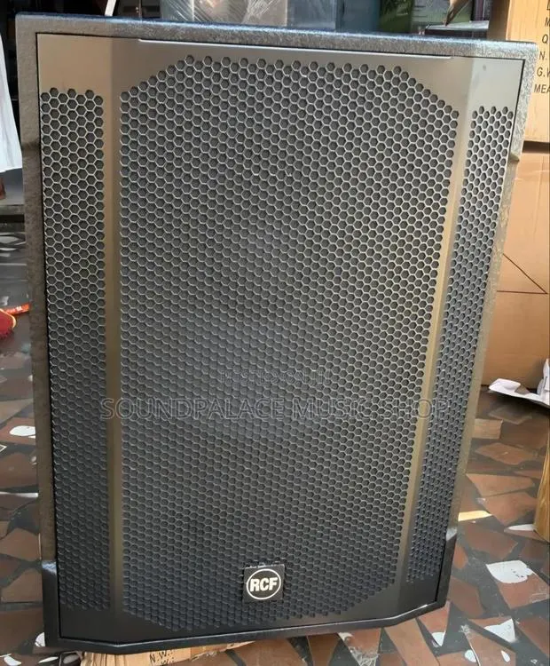 RCF Professional TT-18 18inches Active Bass Speakers (1pair) · Photo 1
