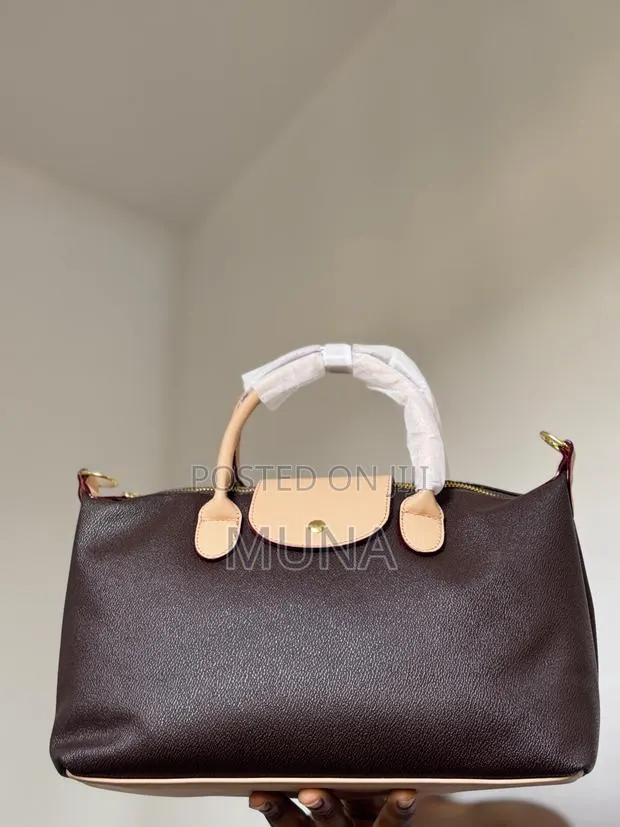 Quality Leather Bag · Photo 1