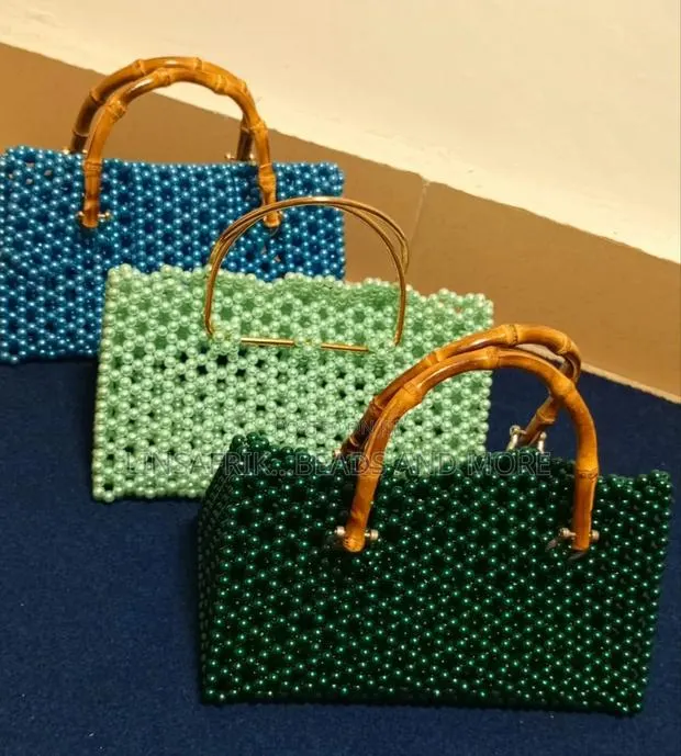 Lizzy Bead Bag · Photo 1