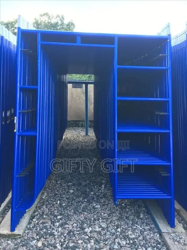 Italian Scaffolds for Sale · Photo 2