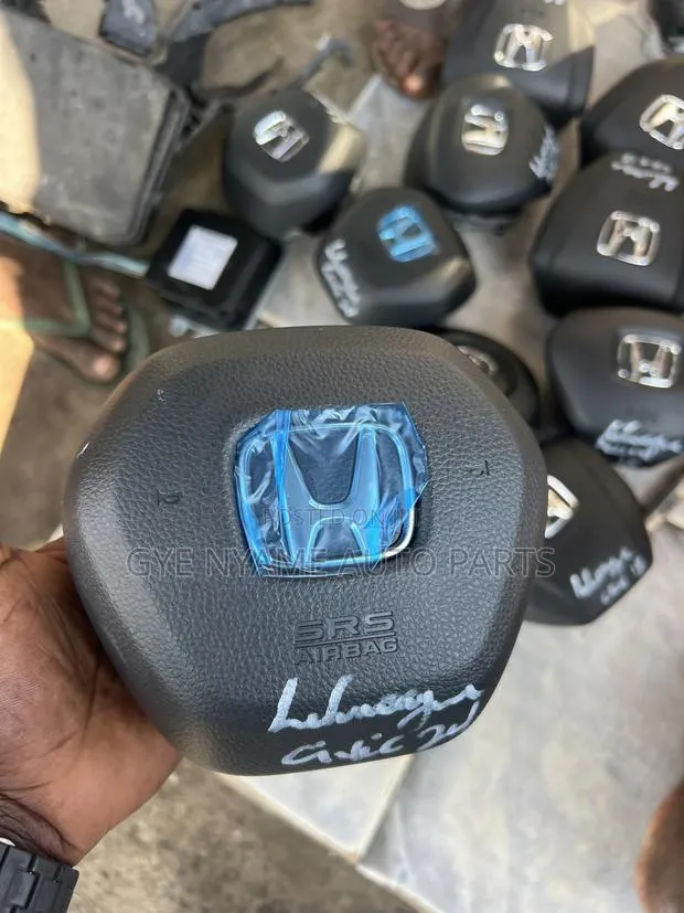 Honda Civic 2024 Steering Airbag · Photo 1