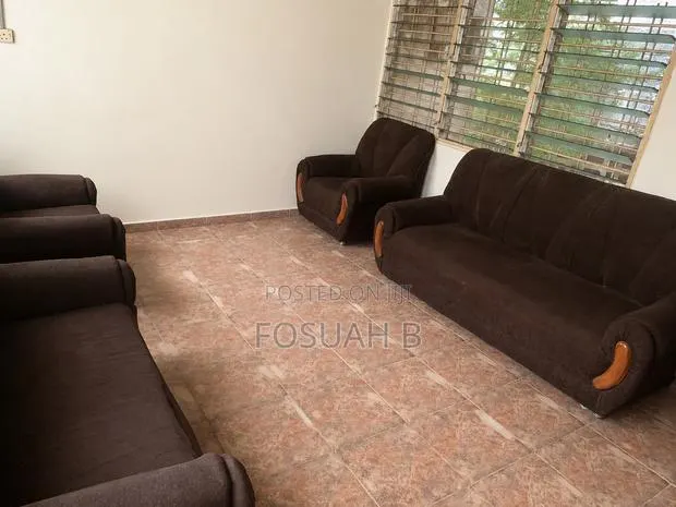 Brown Sofa Set · Photo 1