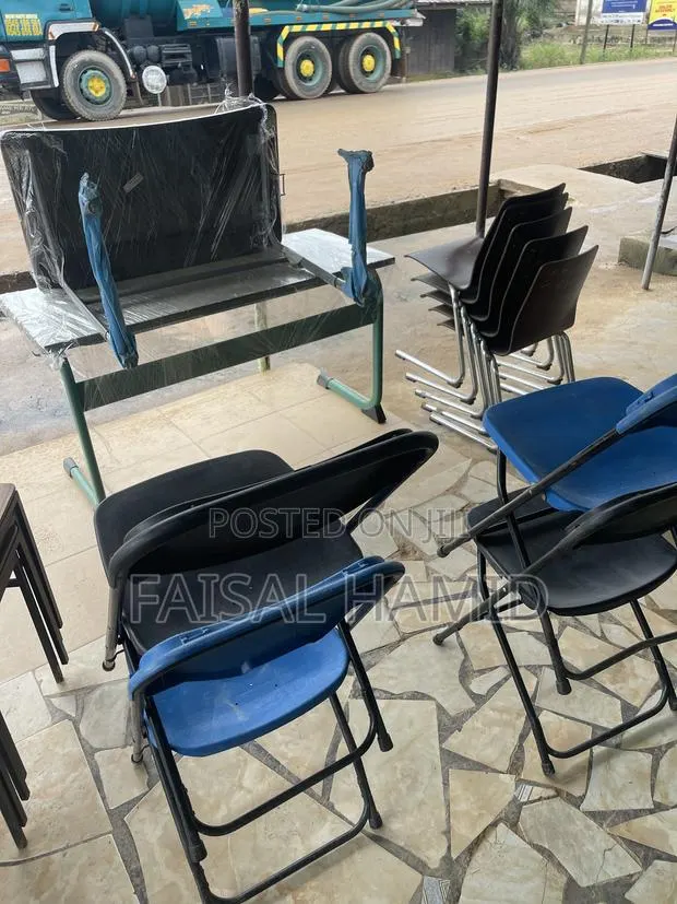 Foreign Used Chairs · Photo 1
